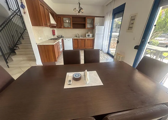 Poseidon Blue Vila Lardos